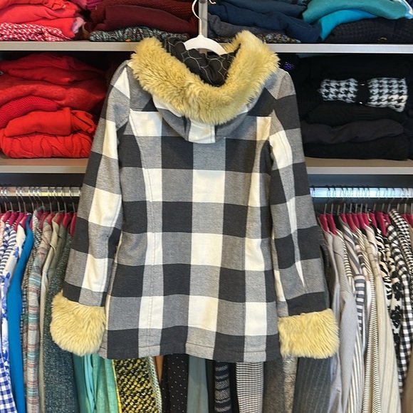 Roxy gray/white gingham faux fur hooded 2 pocket jacket size S - Picture 3 of 3